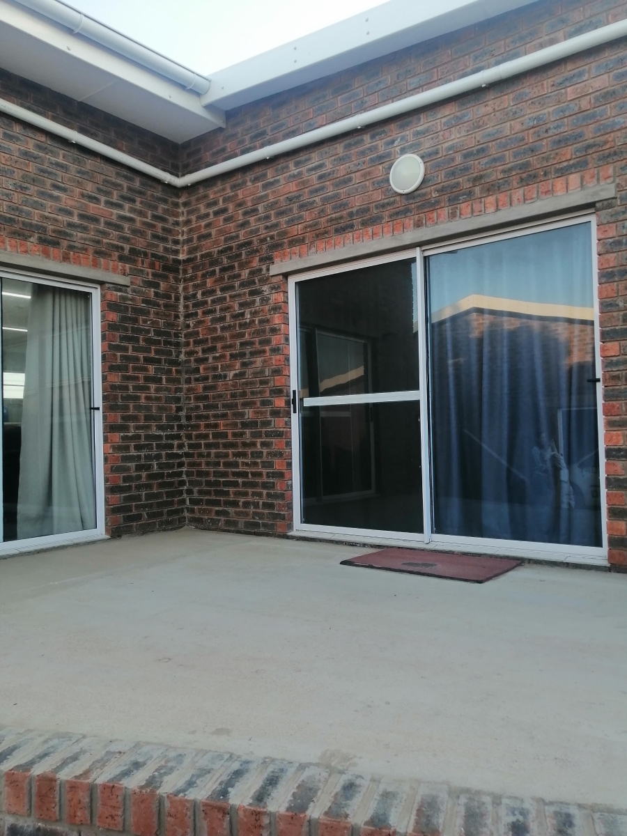 1 Bedroom Property for Sale in Seavale Eastern Cape